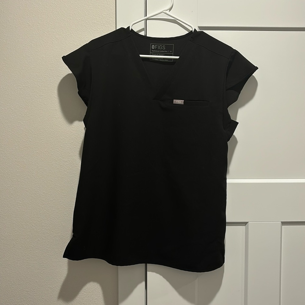 Figs natal flutter sleeve scrub top